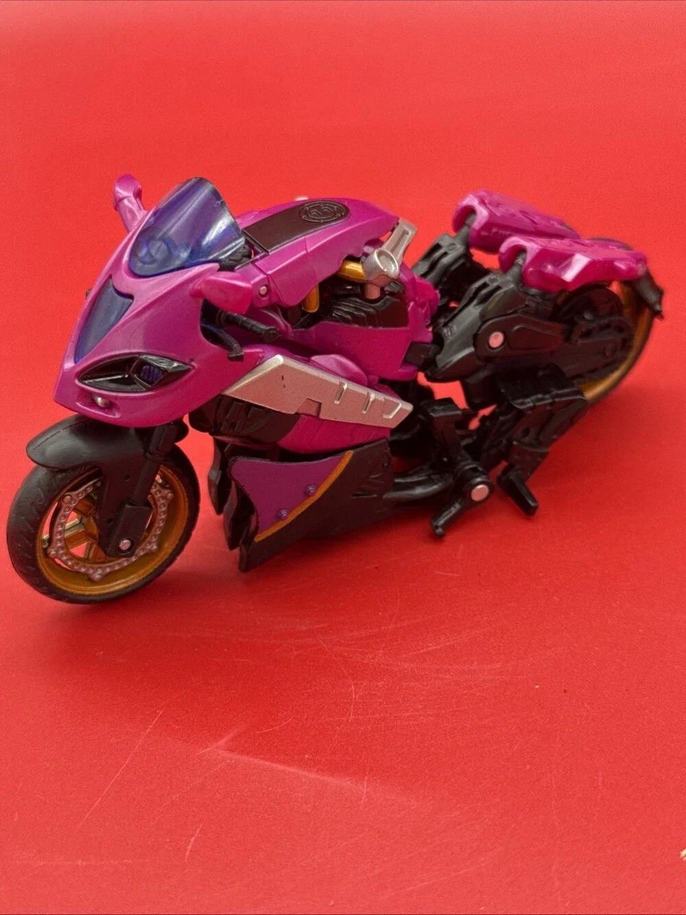 Hasbro Transformers Movie Deluxe: Arcee Action Figure